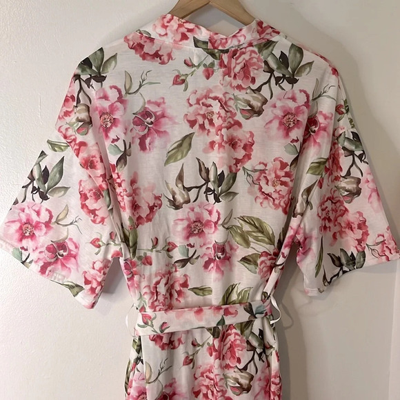 Show Me Your MuMu Brie Garden of Blooms Floral Robe w/ Tie Sz: O/S - Picture 6 of 7